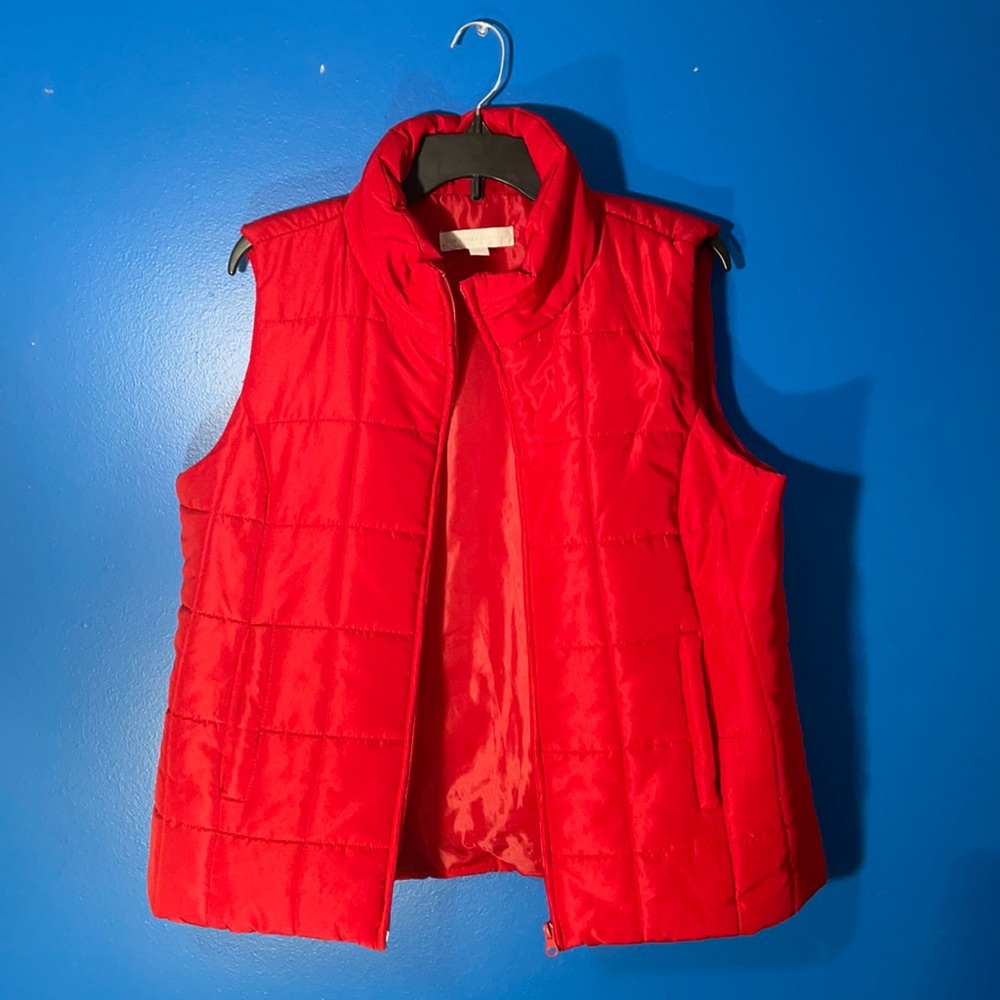 NWOT Women’s Sleeveless Puffy Jacket by NY & Co